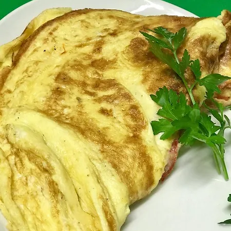 The Stables Townhouse Бирр