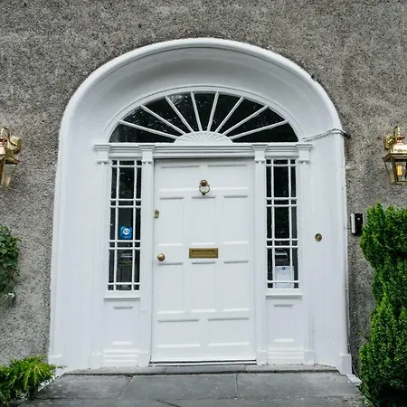 The Stables Townhouse 3*