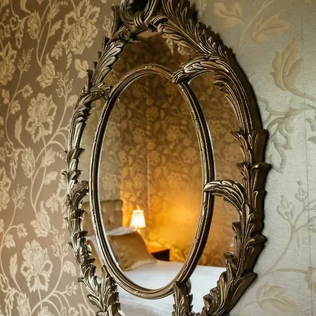 The Stables Townhouse 3* Birr