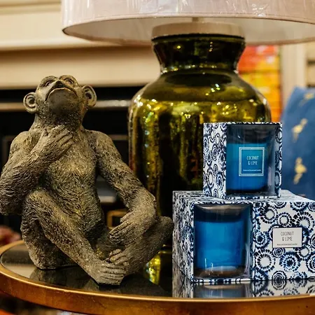 Гостевой дом The Stables Townhouse Бирр