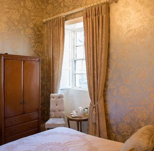 The Stables Townhouse 3* Birr