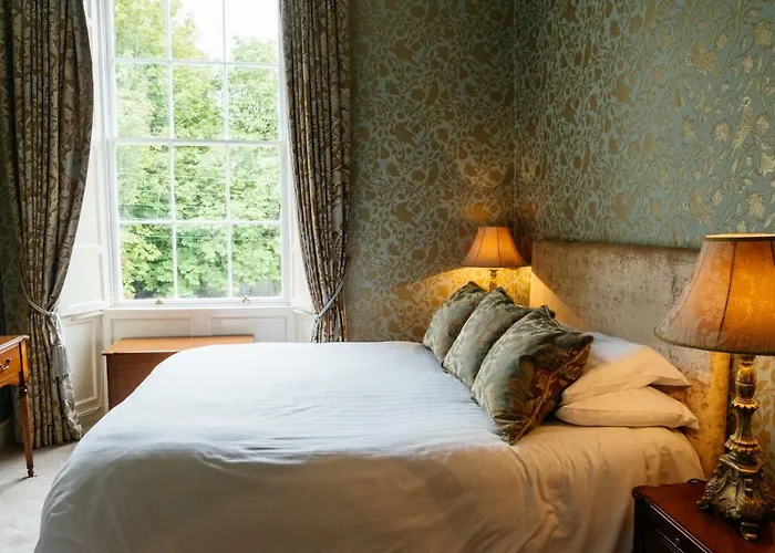 The Stables Townhouse 3*